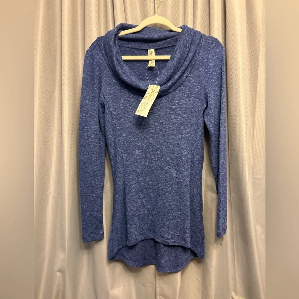 Adventura Orly cowl neck Sweatshirt twilight blue super soft Med sk0024